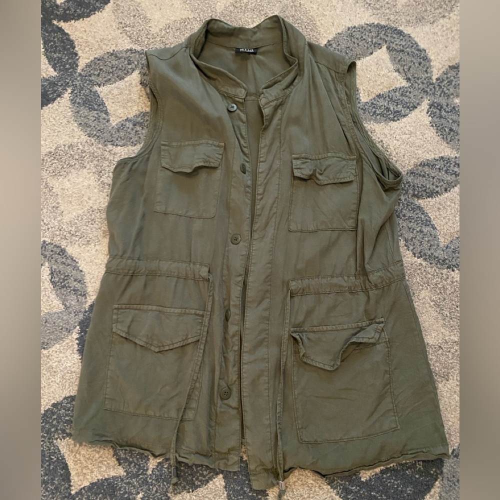 Women’s utility vest